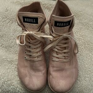 Woman size 8.5 light pink camo No bull shoes